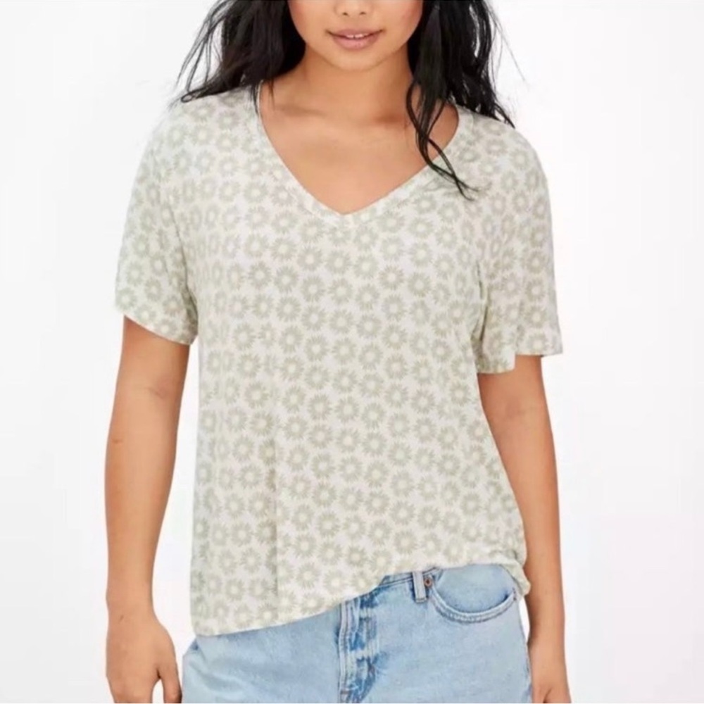 5 for $20🫟🛍️🔵 American Eagle Outfitters Green Floral Women's Top